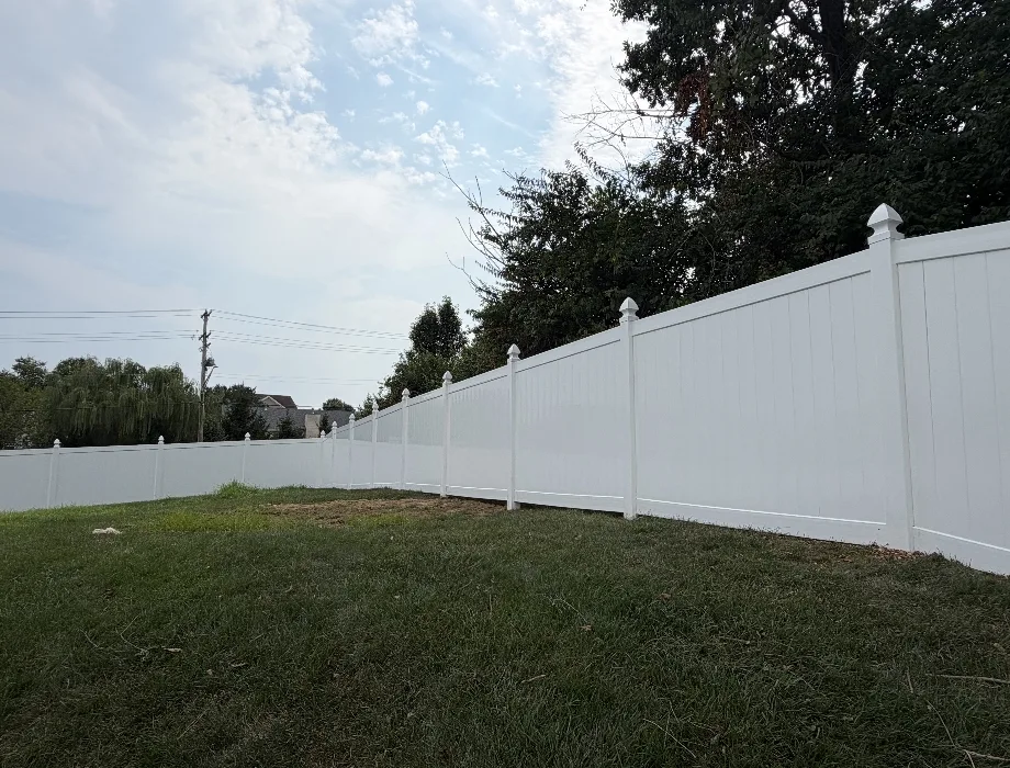 6'H White Hamilton White Vinyl Fence