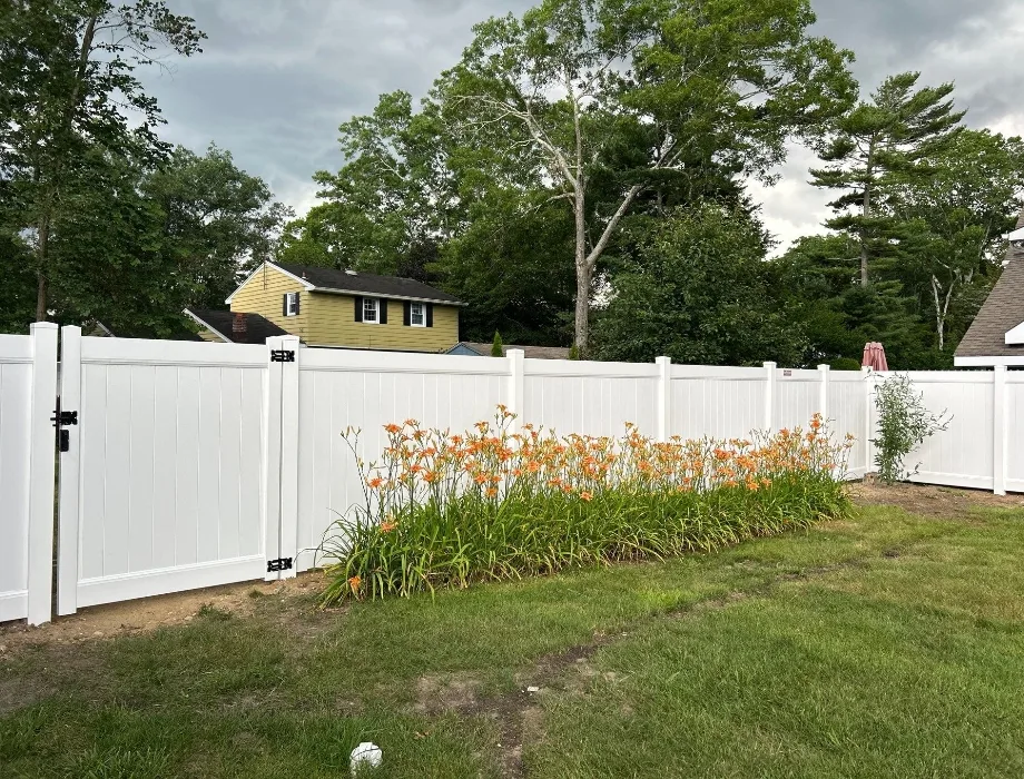 6'H White Hamilton Fence White Vinyl Fence