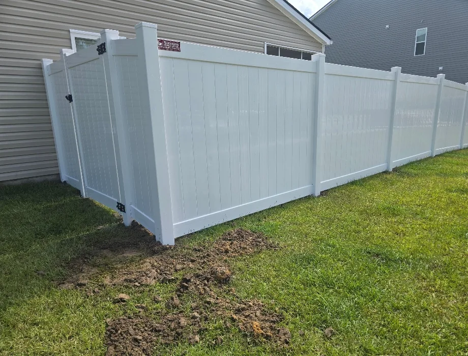 6'H White Hamilton White Vinyl Fence