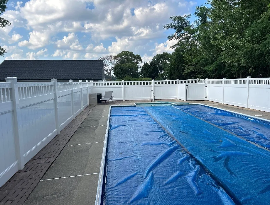 5'H Melrose - White Melrose Vinyl Fence for Pool