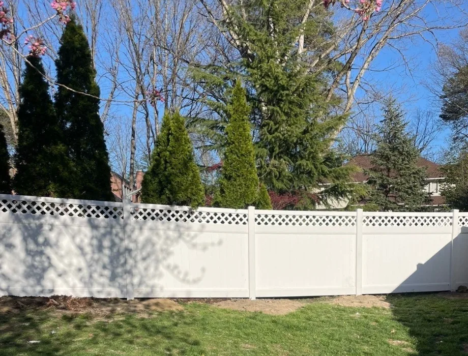 6'H Aberdeen - White Aberdeen Vinyl Fence