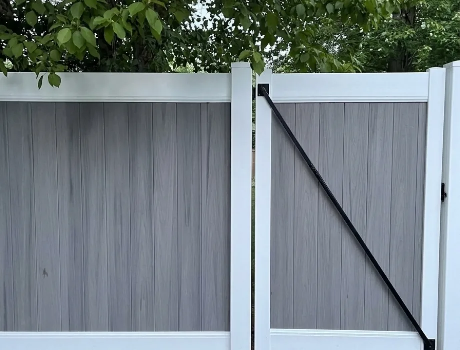 6'H Hamilton - Two Tone Chai Gray/White White/Gray Vinyl Fence