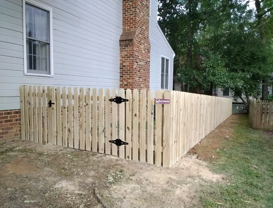 4'H - Post Master Spaced Picket 4ft wood picket fence w/ metal posts