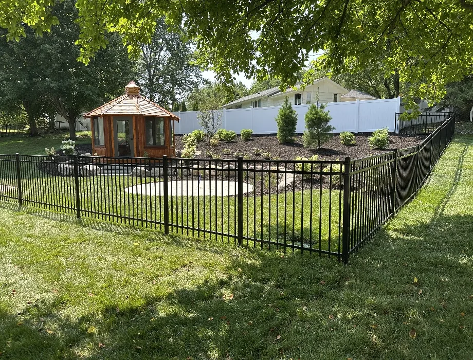 4'H Black Sterling 3 Rail Steel Black Steel Fence