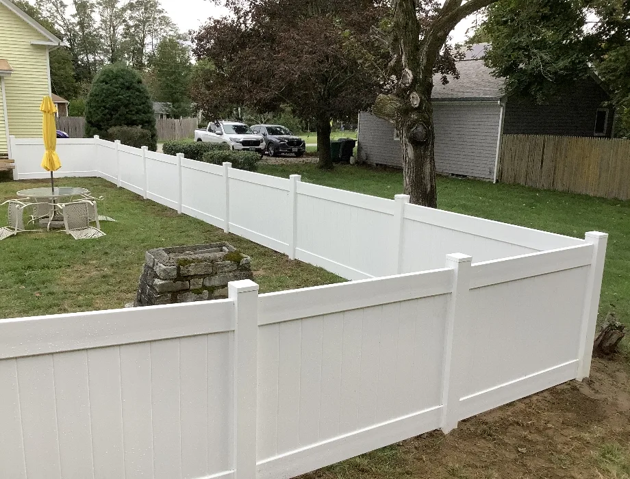 4'H White Hamilton Plus White Vinyl Fence
