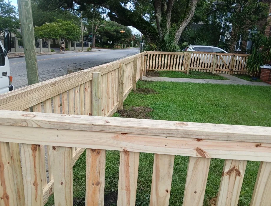 6'H Horizontal Natural Wood Fence