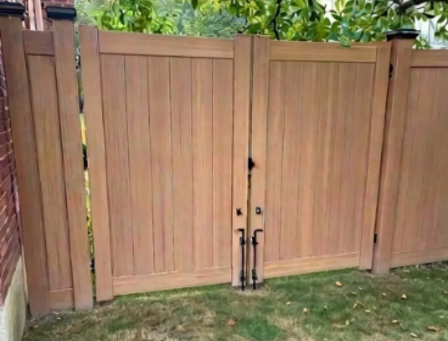 Golden Oak Vinyl Fence