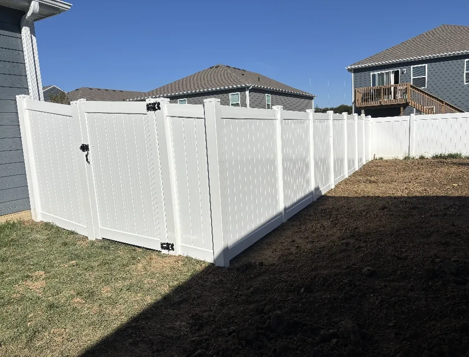 6'H White Hamilton White Vinyl Fence