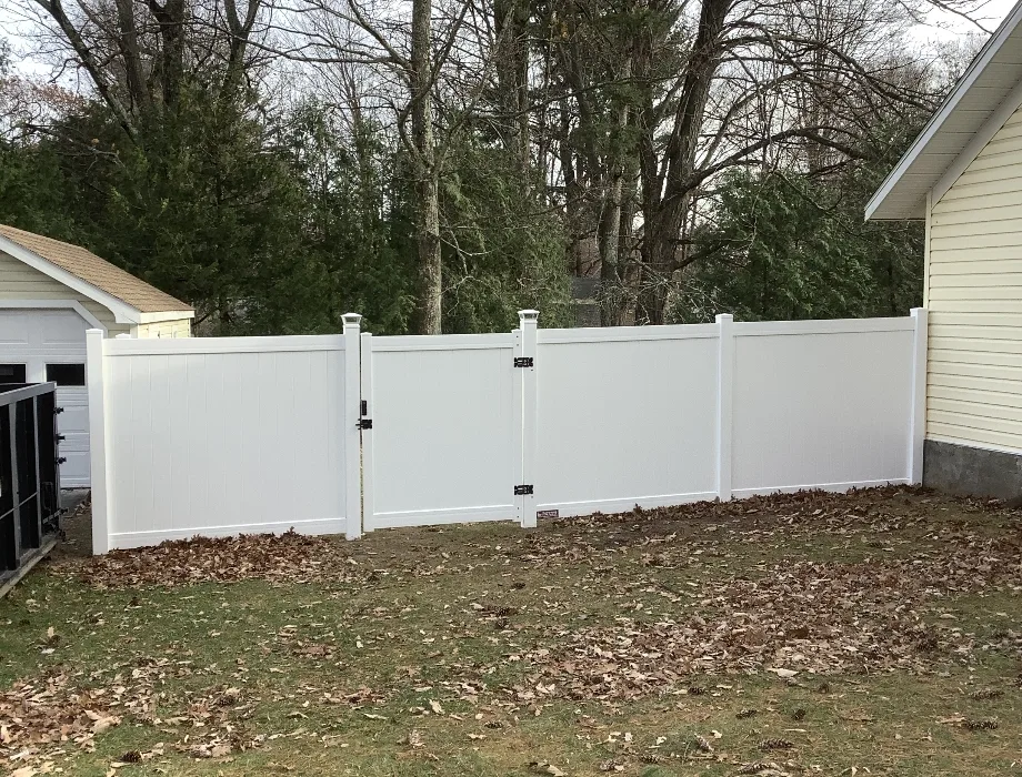 6'H White Hamilton White Vinyl Fence