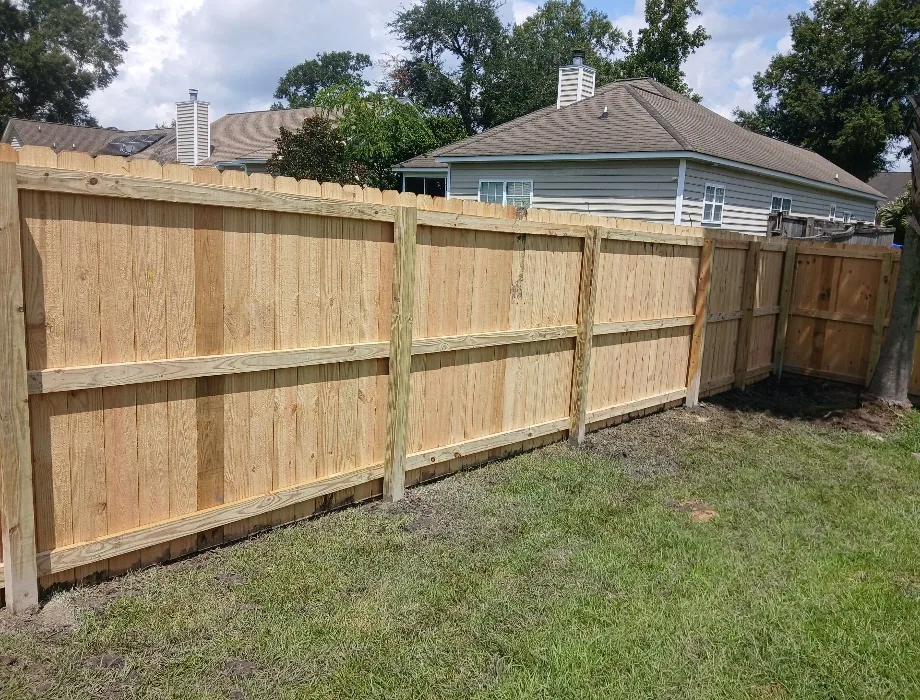 6'H Stockade Natural Wood Fence