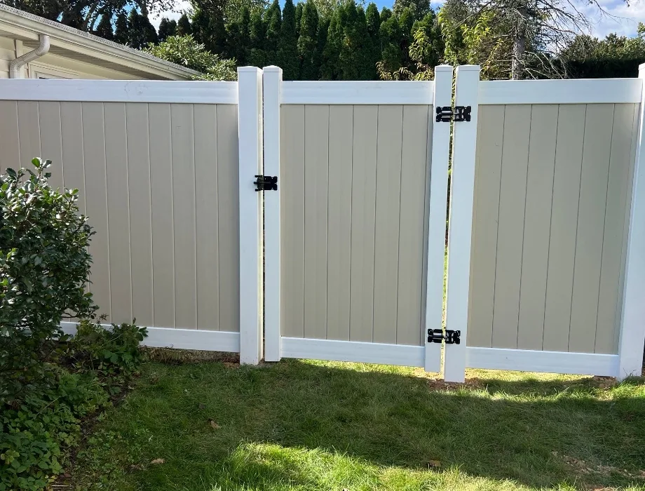6'H Two Tone White/Tan Hamilton White/Tan Vinyl Fence