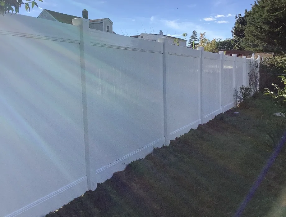 6'H Hamilton - White White Vinyl Fence