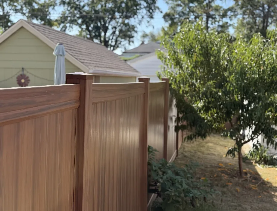 6'H Mocha Walnut Hamilton Mocha Walnut Vinyl Fence