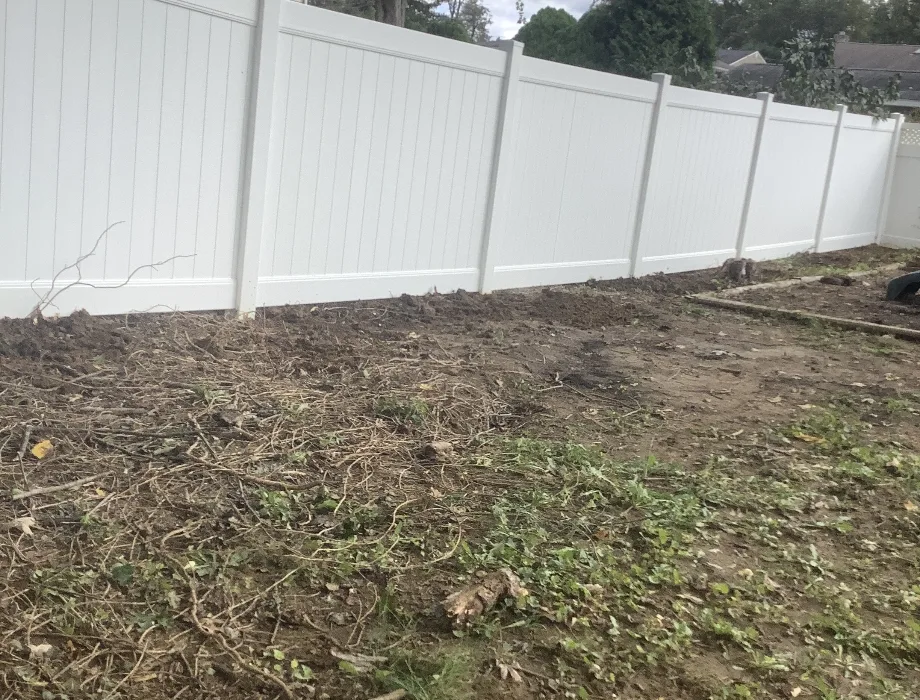 6'H Hamilton - White White Vinyl Fence