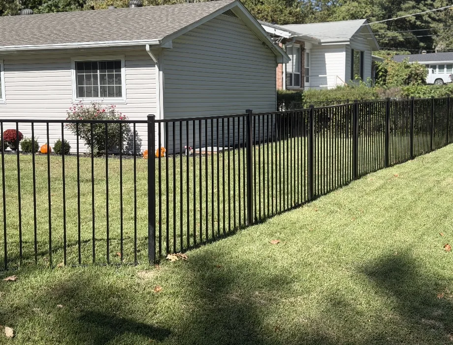 4'H Black 400 Heritage (R) Black Aluminum Fence