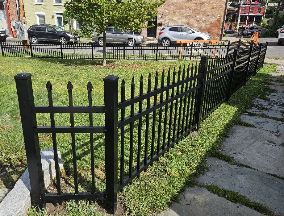 3'H Black 203 Colonial (R) Black Aluminum Fence