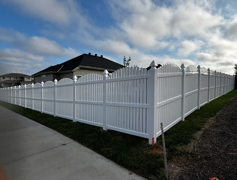 6'H White Kirkwall Arched White Vinyl Fence