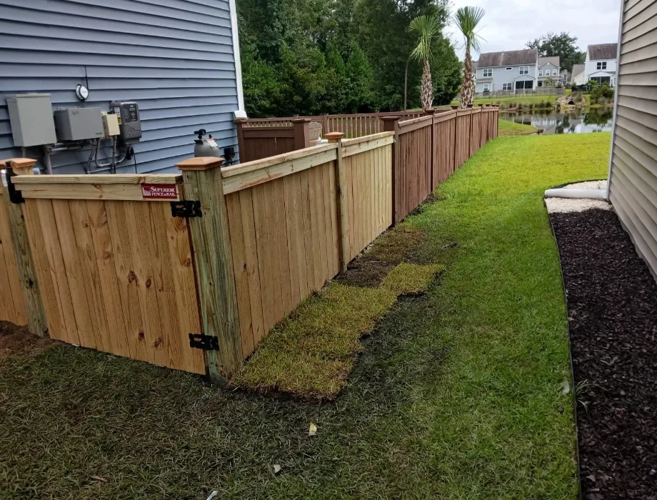 4'H Cap and Trim Stockade Natural Wood Fence