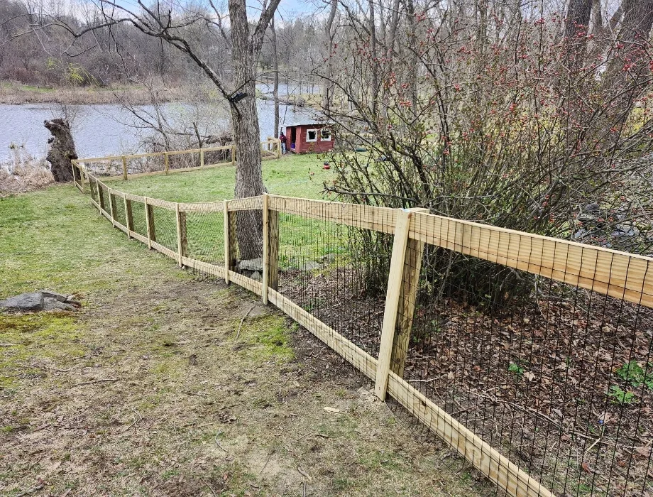 4'H Wood Ranch 2-Rail Natural Wood Fence