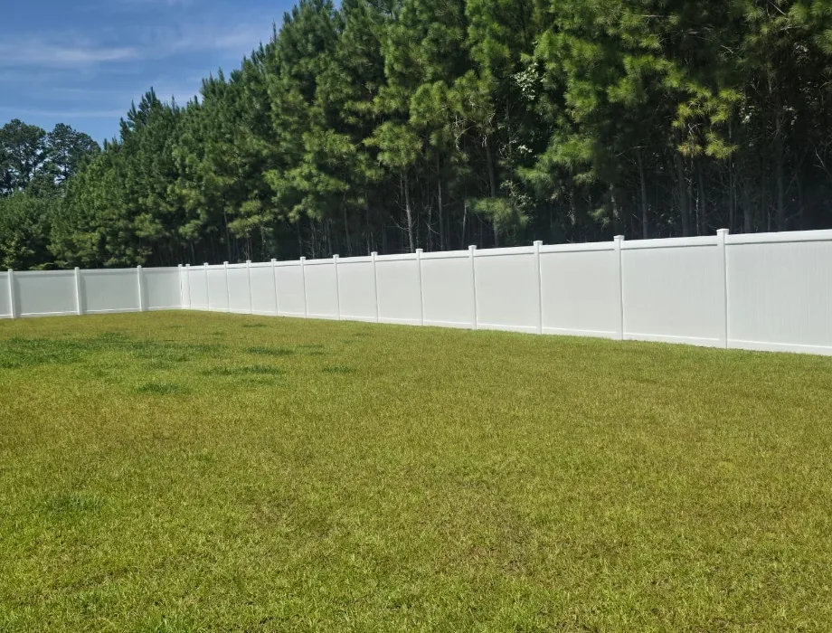 6'H White Hamilton White Vinyl Fence