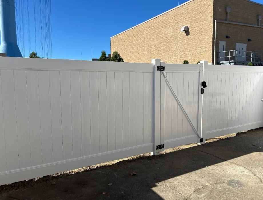 6'H Hamilton - White White Vinyl Fence