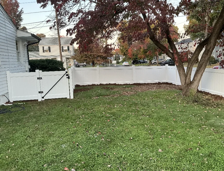 6'H White Hamilton Fence White Vinyl Fence