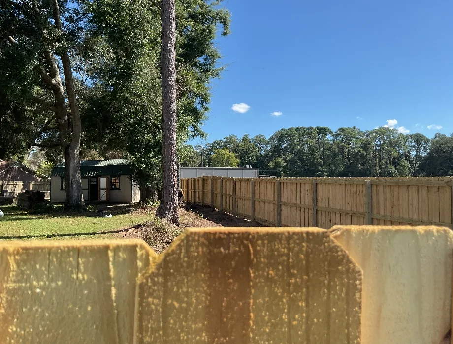 6'H White Hamilton White Vinyl Fence