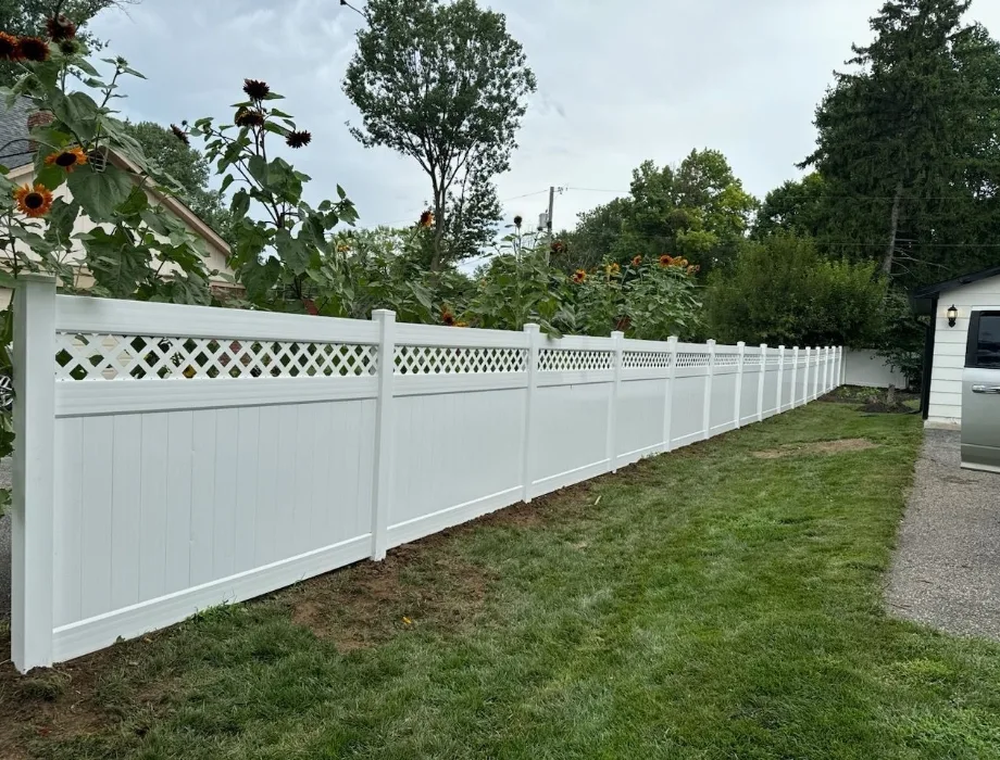 6'H White Aberdeen White Vinyl Fence