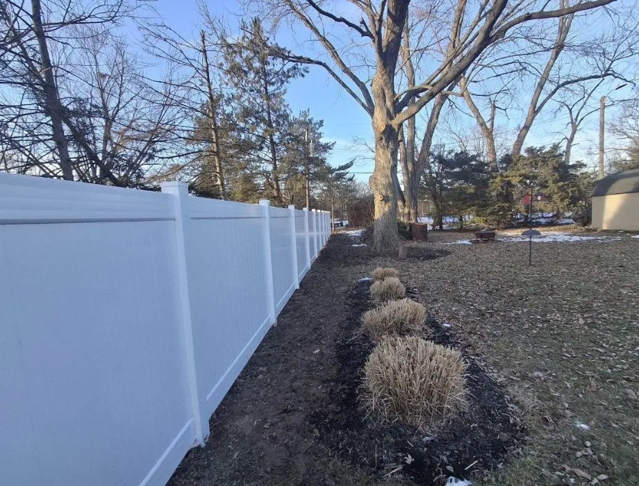 6'H White Hamilton White Vinyl Fence