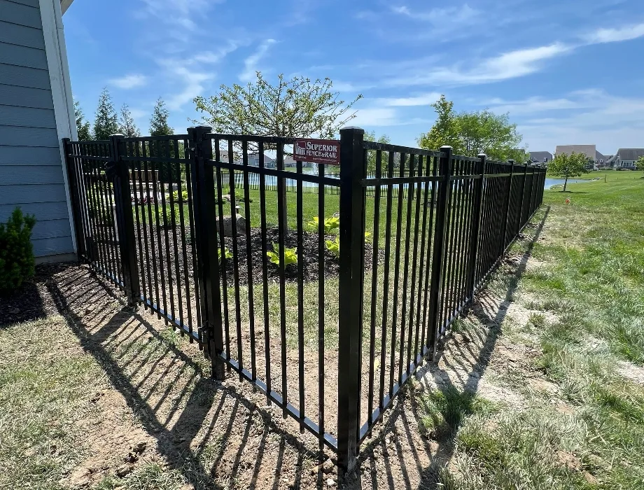 4'H Black 300 Sterling (R) Black Aluminum Fence