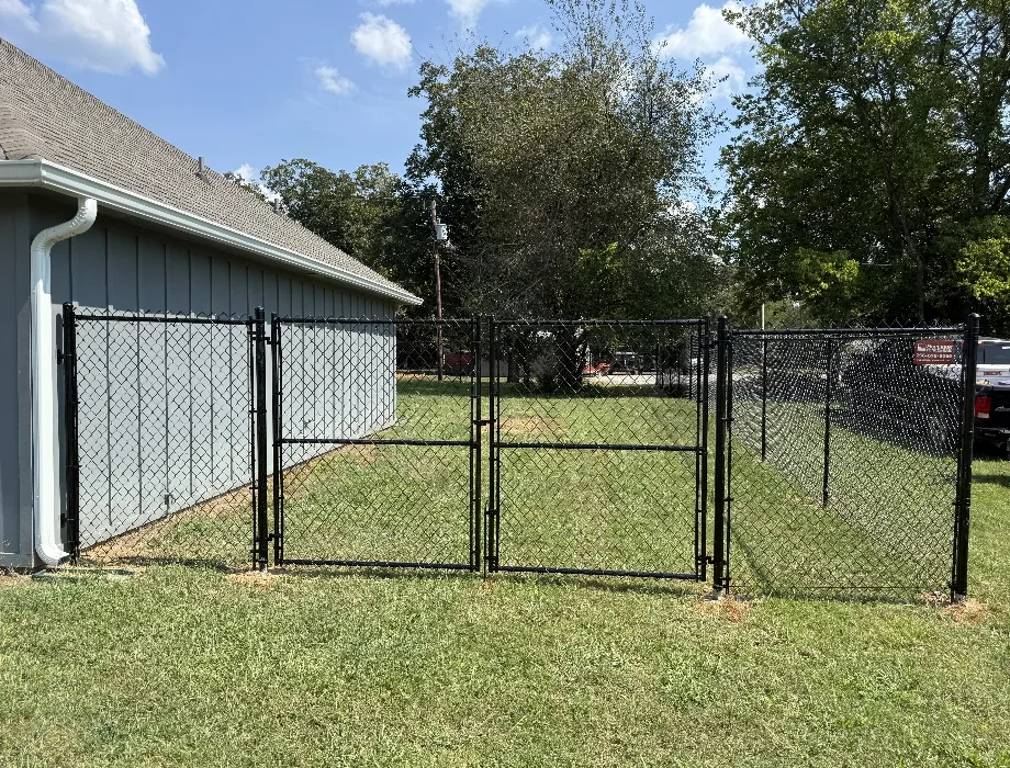 6'H Residential Black Vinyl Coated Chain-Link Black Chain Link Fence