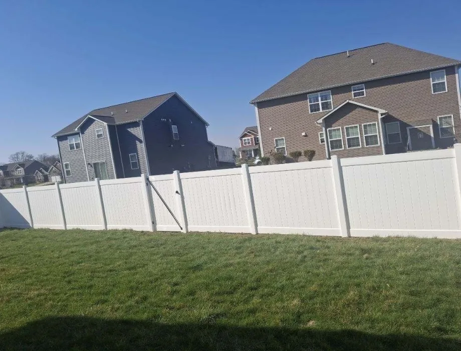 6'H White Hamilton White Vinyl Fence