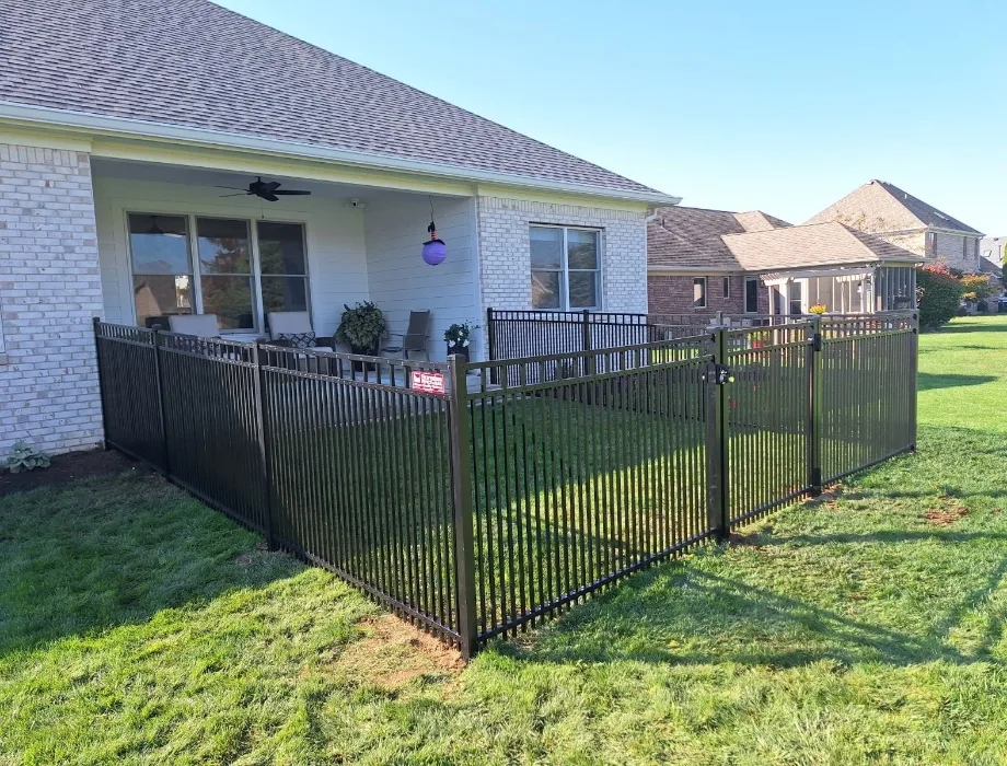 4'H Black 300 Sterling (R) Puppy/Double Black Aluminum Fence