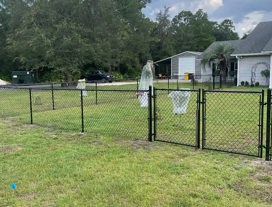4'H Residential Black Vinyl Coated Chain-LInk Black Chain Link Fence