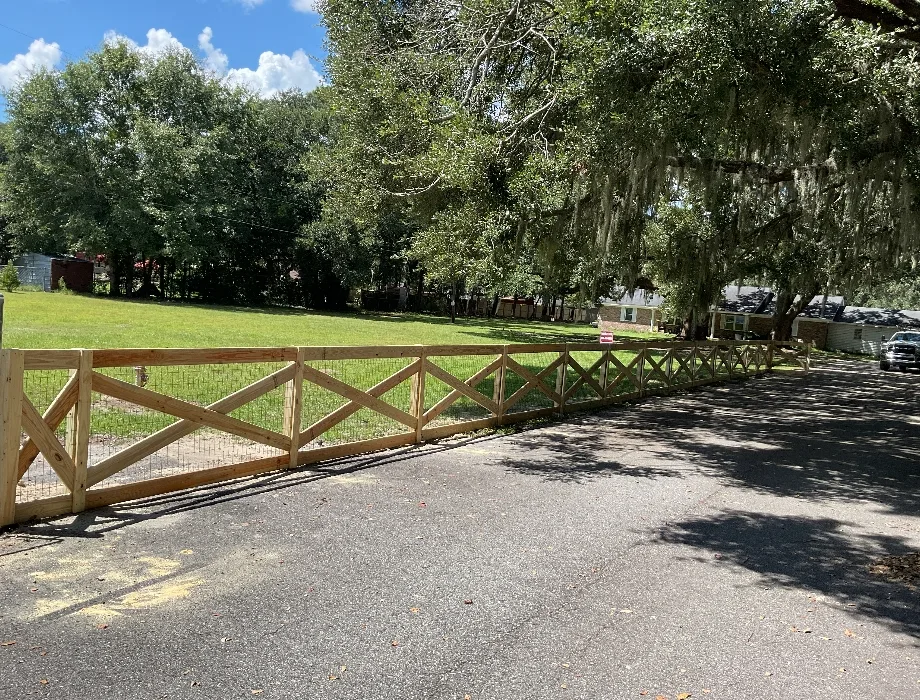 4'H Wood Ranch Crossbuck Natural Wood Fence
